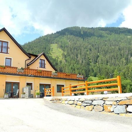 Pension Waldheim Mauterndorf  Bagian luar foto