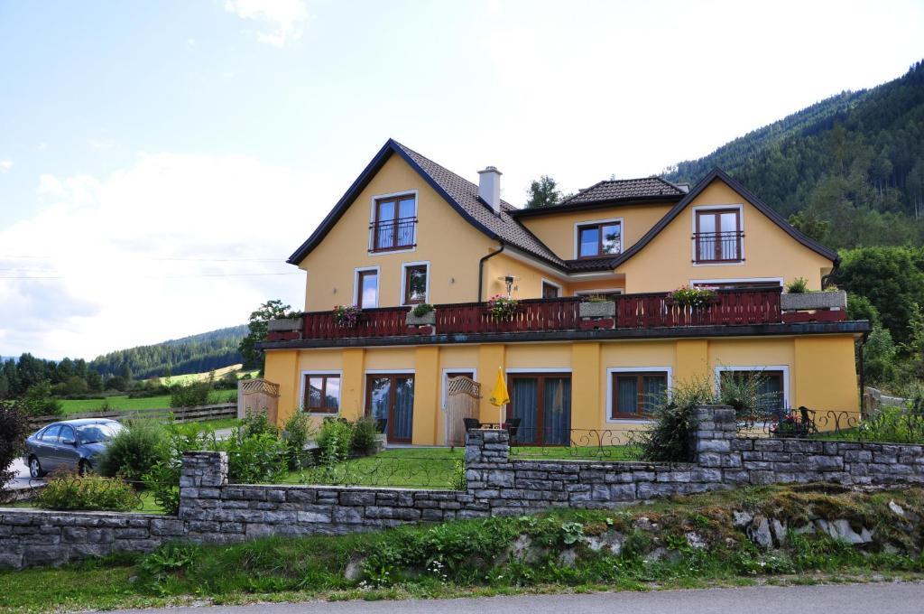 Pension Waldheim Mauterndorf  Bagian luar foto