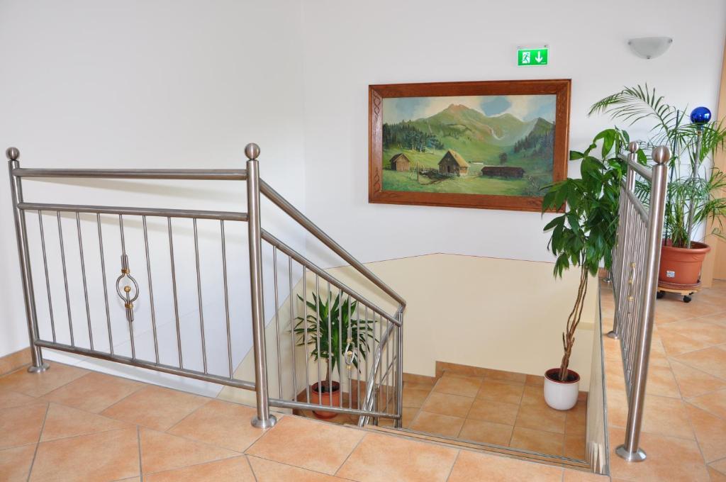 Pension Waldheim Mauterndorf  Bagian luar foto