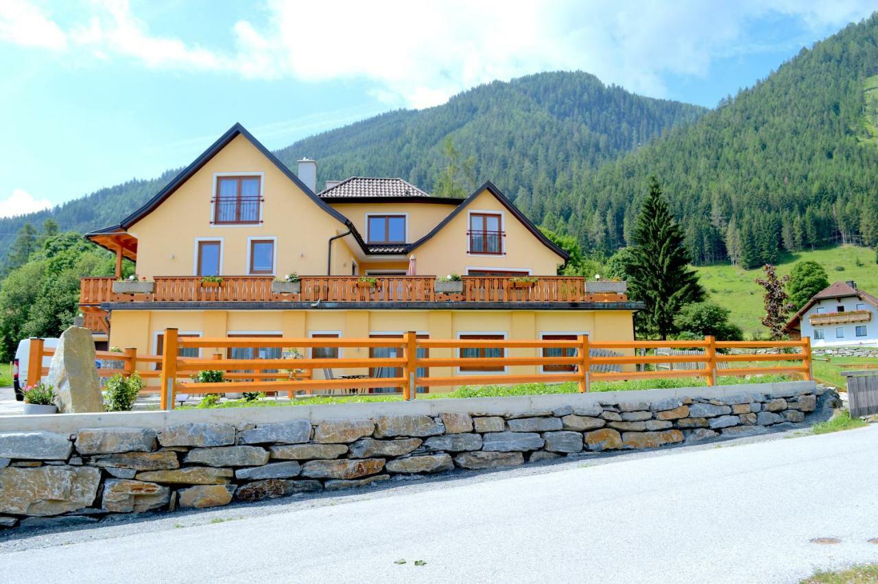 Pension Waldheim Mauterndorf  Bagian luar foto