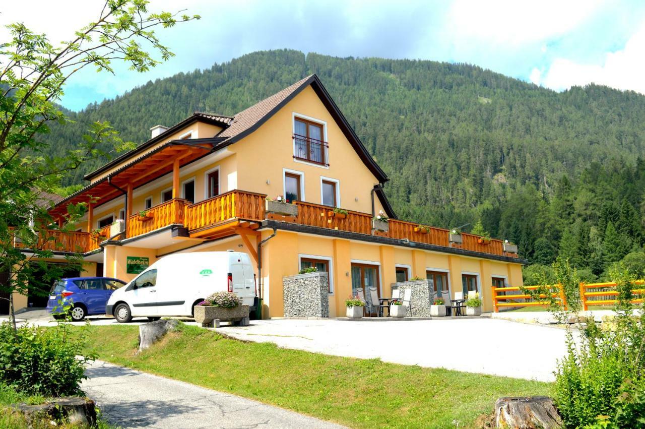 Pension Waldheim Mauterndorf  Bagian luar foto
