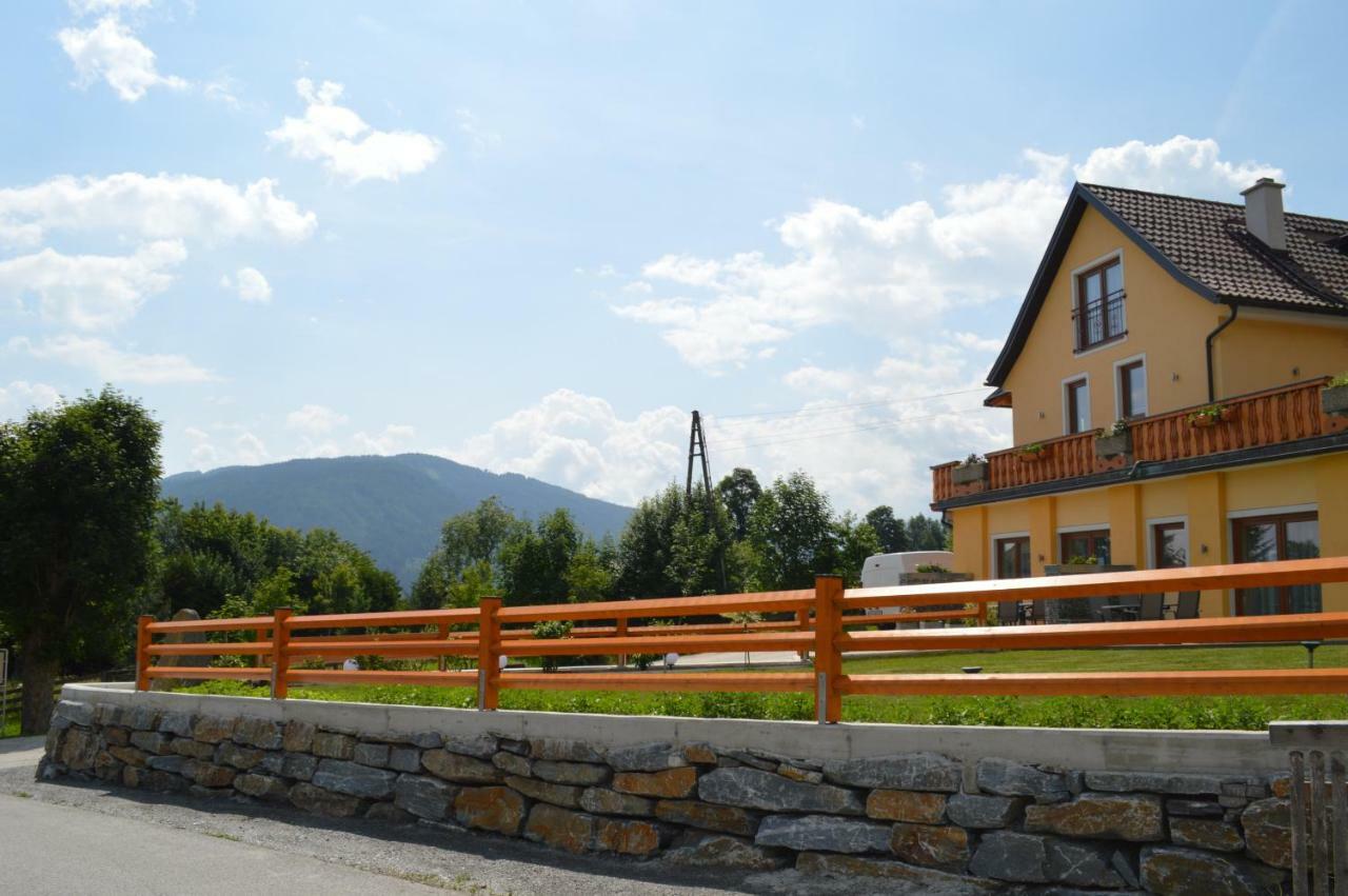 Pension Waldheim Mauterndorf  Bagian luar foto